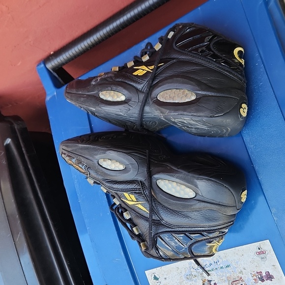 Reebok Questions Iverson - Picture 6 of 11